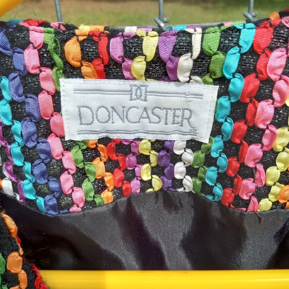 Vintage USA Doncaster Ribbon Weaved Groovy Vest - Picture 2 of 3